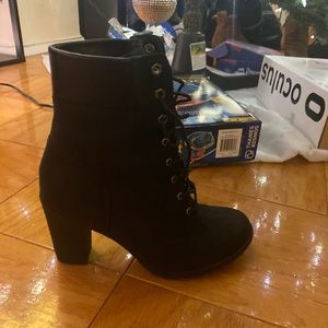 Timberland Women’s Lace Up Black Boots